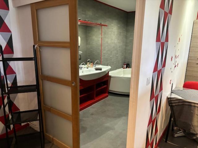 Grand Studio Avec Terrasse Lägenhet Vauvert Exteriör bild
